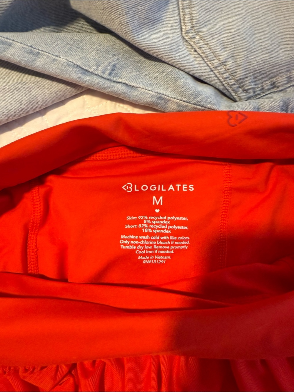 Blogilates Red Tiered Mesh Athletic Skort Built-In Shorts Pockets NWOT Size M - Picture 5 of 5